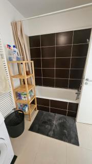 Charming 1 Bedroom Apartment with terrace air conditioning and private parking - 4
