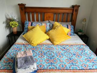 3-Bedrooms Home near CBD - 3