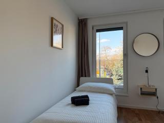 100 m2 Apartment with Balcony & Free Parking - 6