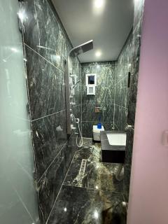 Suite pour 4 personnes - - 6