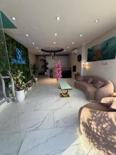 Suite pour 4 personnes - - 5