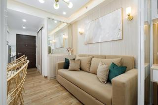 Stylish 1BR at Air Res Makati - 1