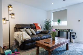 45GR Dreams Unlimited Contractor Home in Harrow - Harrow - 0