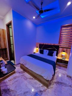 Hotel Paras Inn 2 - 5
