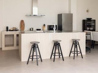 Private Contemporary House near Old Town - 3