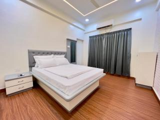 Hotel Swaraj - 0