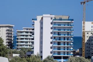 Alezzi Odyssey Pool & Spa Resort - 9