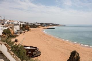 Budget Beach Center - B4 - 5