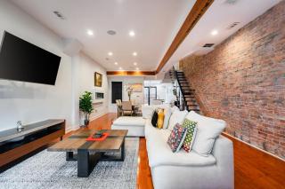 Cozy 3BR Townhouse - Heart of Washington DC - 3