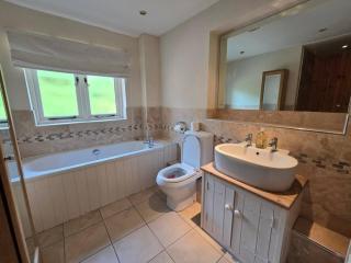 The Farmhouse, Holly Tree Barns - 6