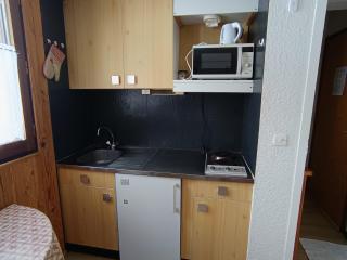 Studio abordable 2 pers, parking, animaux admis - FR-1-445-209 - 2