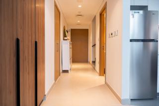 Homely Creek Harbour Apartment - Direct Park Access - 8