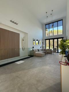 Amazing villa on the golf course - 9