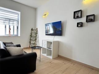 Malta Rooftop Terrace Apartment 2BR Central 10min Beach Valletta - Msida - 2