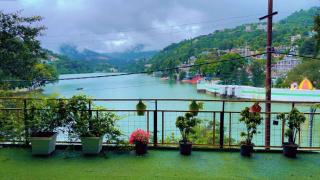 Joeys by the Lakeside - Bhimtal - 2