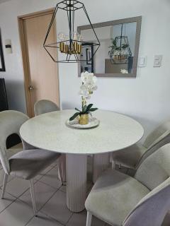 Cozy 3-Bedroom Family Condo - 8