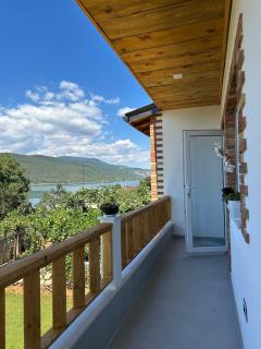 Mosaic Guesthouse - 8