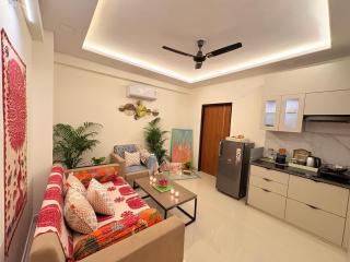 Couple Canvas- Luxurious 1-BHK Peaceful Apartment - 5