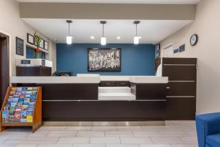 Super 8 by Wyndham Bakersfield South CA - 3