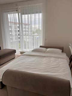 Bright & Modern Stay in Prague - 6