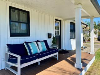 Bright, Stylish 2BR, 2 Bath Near Beach with Outdoor Shower - Belmar - 9