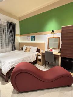 Summer Hotel - 1