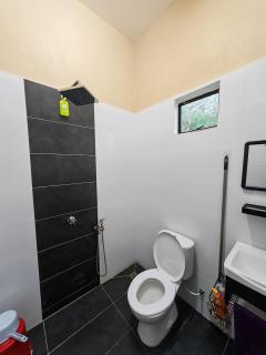 GreenAcres Cottage - 3