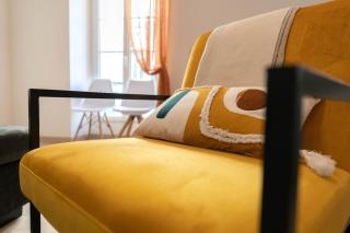 Harbour Pearl - AC & Breakfast - 3min Walk to Tram - 9