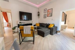 Harbour Pearl - AC & Breakfast - 3min Walk to Tram - 6