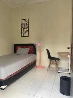 Zahra Guesthouse Shar'i - 5