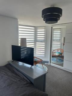 Cosy 1 Bedroom Apartment with a Sea View - Margate - 3