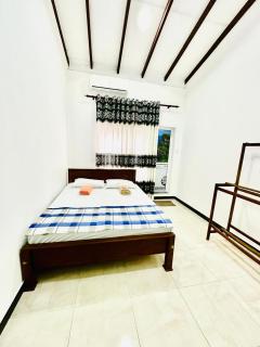 Lake & Garden Retreat villa Mirissa - 9