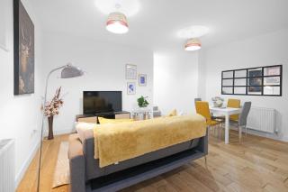 Eastons 1 Bedroom Apartment with Sofa Bed - High Wycombe - 9