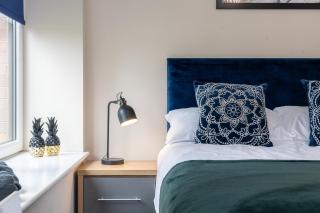 Deluxe One-Bedroom Apartment in Salford - Great for Couples & Business or leisure Travellers By AV Hughes Properties - 7