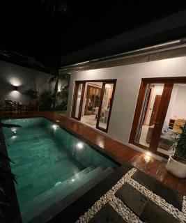 Villa Dharman Jimbaran - 3