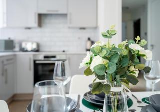 Charming Two-Bedroom Apartment - Fast Wi-Fi, Central Location, Great for Business or leisure Travellers by AV Hughes Properties - 3