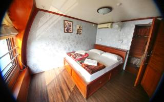 Alleppey Lake Houseboat - 1