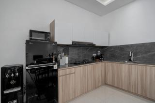 Stunning 2 bed Beachside Villa Brand New - 1