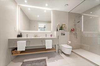 Sea View 2BR Apartment With Private Beach - 6