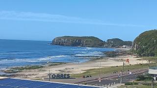 à metros da praia, com vista e piscina privativa - 7