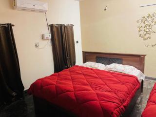 Nirai Homestays - 8