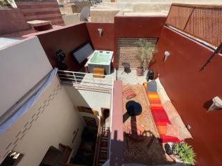 Riad de charme 3 chambres,2 terrases et Jacuzzi, superbe emplacement - Marrakesh - 5