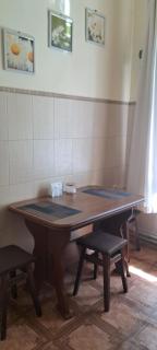 Двохкімнатні апартаменти в центрі міста - 1