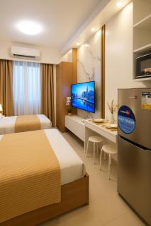 Shore 2 Residences - 3