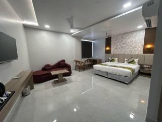 Kamala Inn Grand - Padrauna - 5
