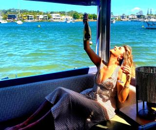Liquid Spirit Noosaville houseboat " EXPERIENCE MORE " - 9