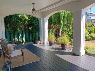 Sand and Salt Bed & Breakfast - White Rock - 6