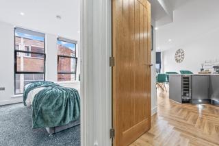 2 BR Luxury Central Apartment Near Colmore Row - 8