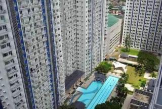 Fully Furnished 1BR Condo Beside SM North Mall - Manila - 2