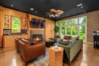 Slps 14,BourbonTrail,Golf Sim,SpeakEZ,Sauna,HotTub - 4